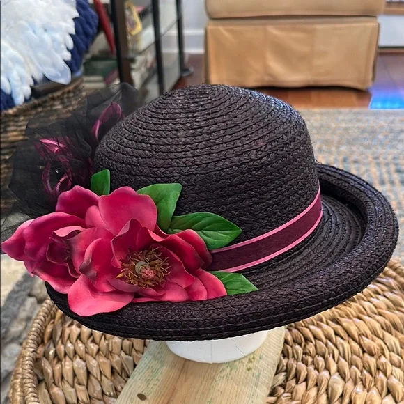 Elegant Black Straw Hat with Pink Ribbon and Floral Detail Perfect for Derby - Picture 4 of 10
